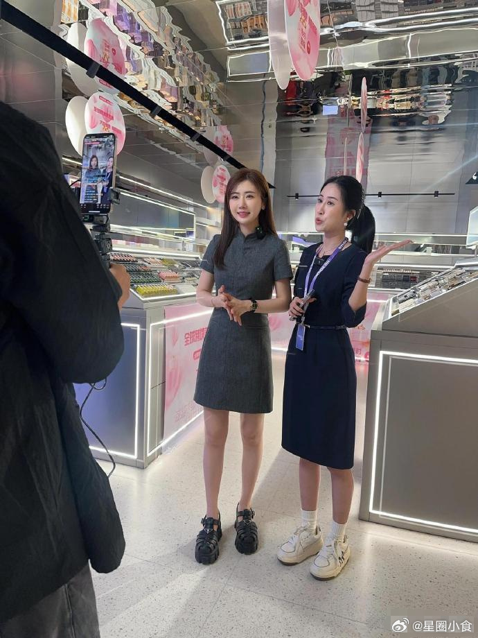 原来福原爱离婚后瘦了这么多啊，娃娃脸真的抗老 ​ ​​​