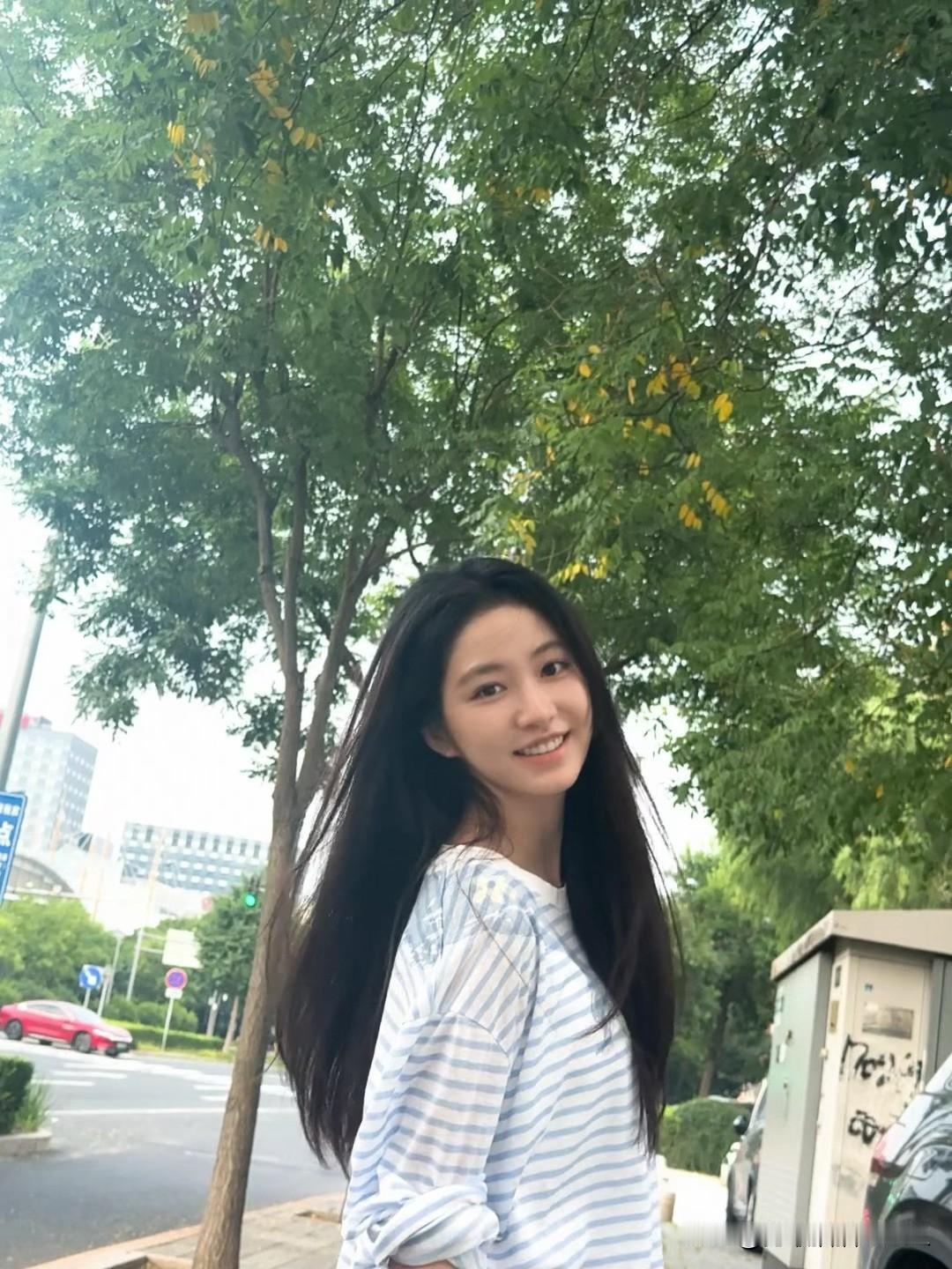 杨肸子分享图片
