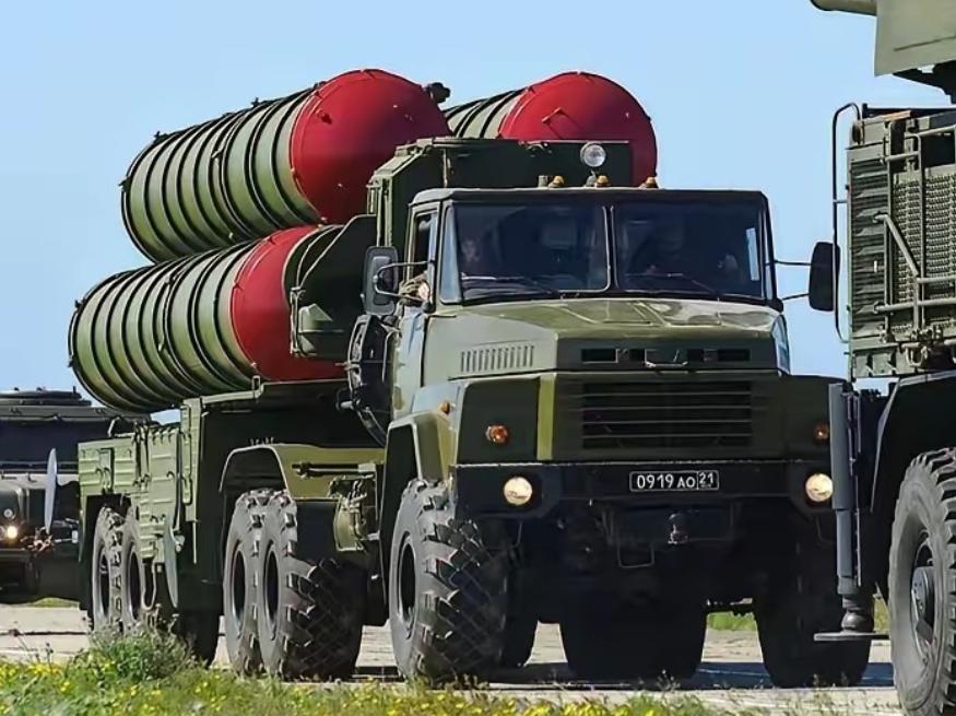 俄罗斯专家最终发现，委内瑞拉的防空指挥中心、防空导弹阵地以及远程预警雷达之间的通