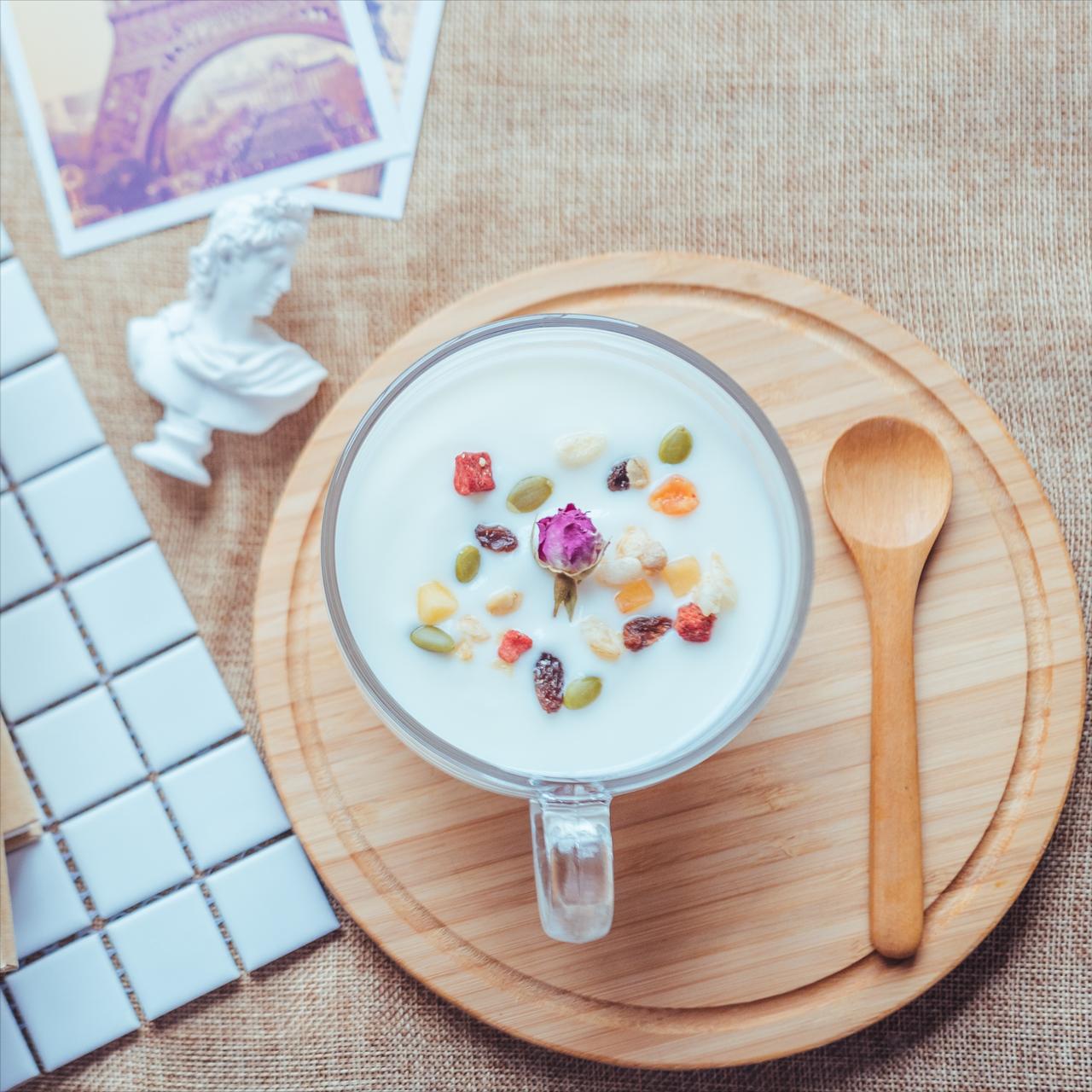 东西太多，反而消耗你的能量
 
东西拥有太多，反而对自己是一种消耗。比如衣服太多