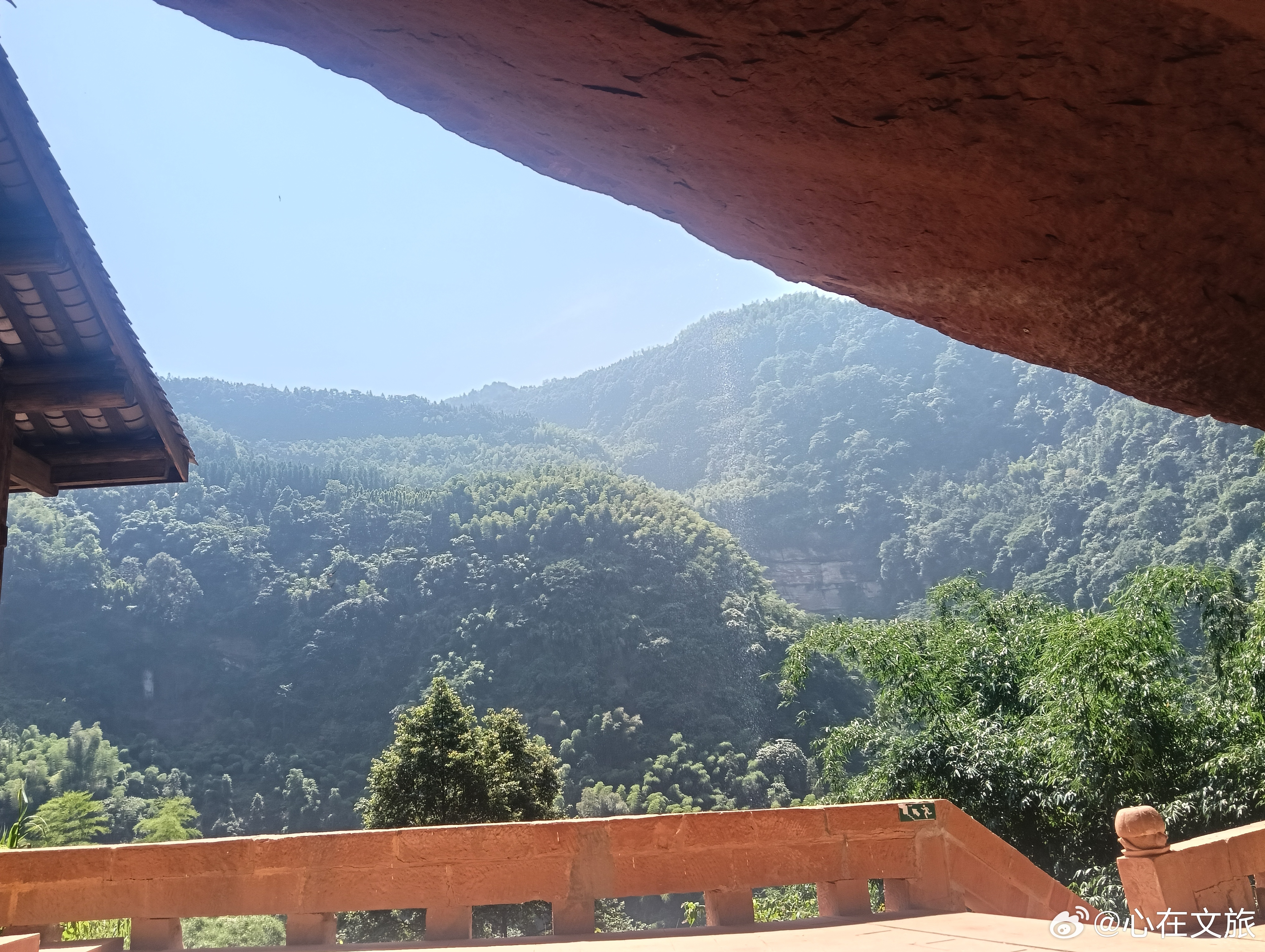 纳溪区 天气燥热难耐，身心疲惫，只盼清风几许，褪去一身烦躁。 泸州