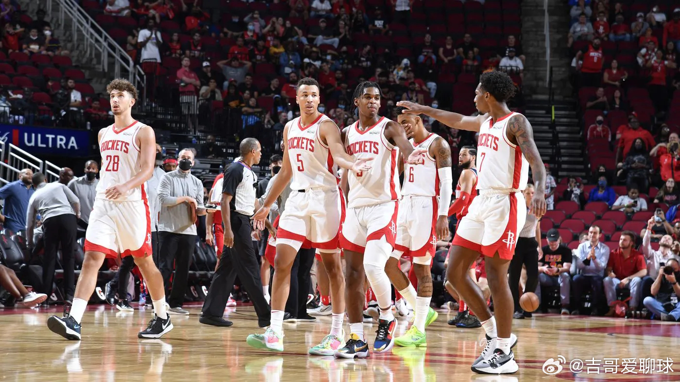 今天，NBA常规赛激战正酣。根据最新的比赛结果，休斯顿火箭队在客场以 123-1