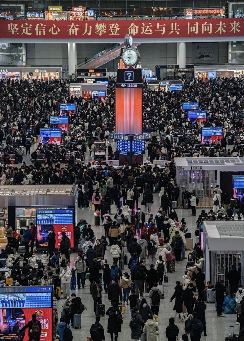 2026年春运预计95亿人次的跨区域人员流动，不仅刷新了历史纪录，更是一幅生动展