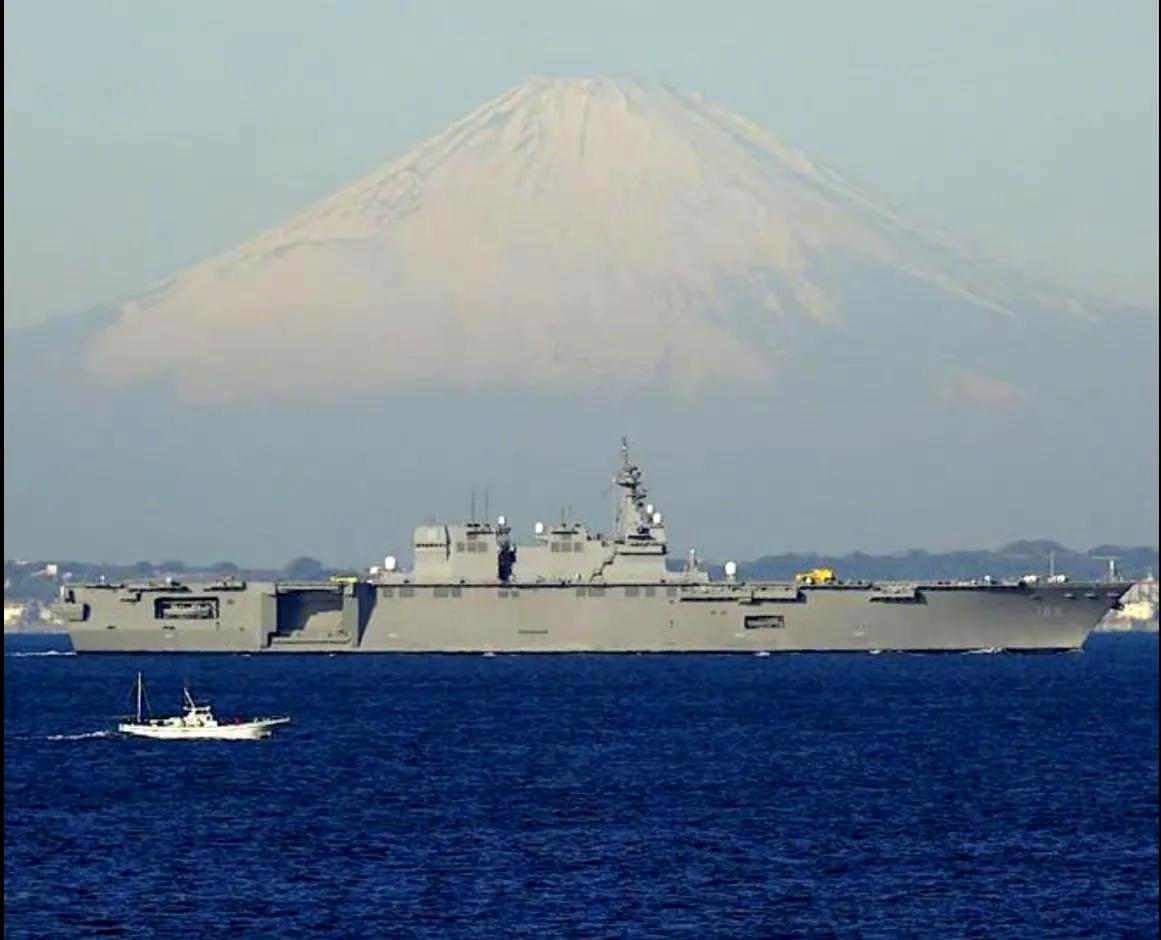 我们在迅速进步，但对手也没闲着！日本马上拥有双航母舰队。

据日本海上自卫队宣布