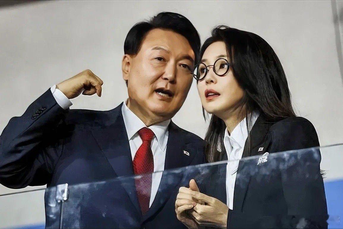 韩国近五届总统概况！！！卢武铉执政5年，自杀；李明博执政5年，有期徒刑17年；朴