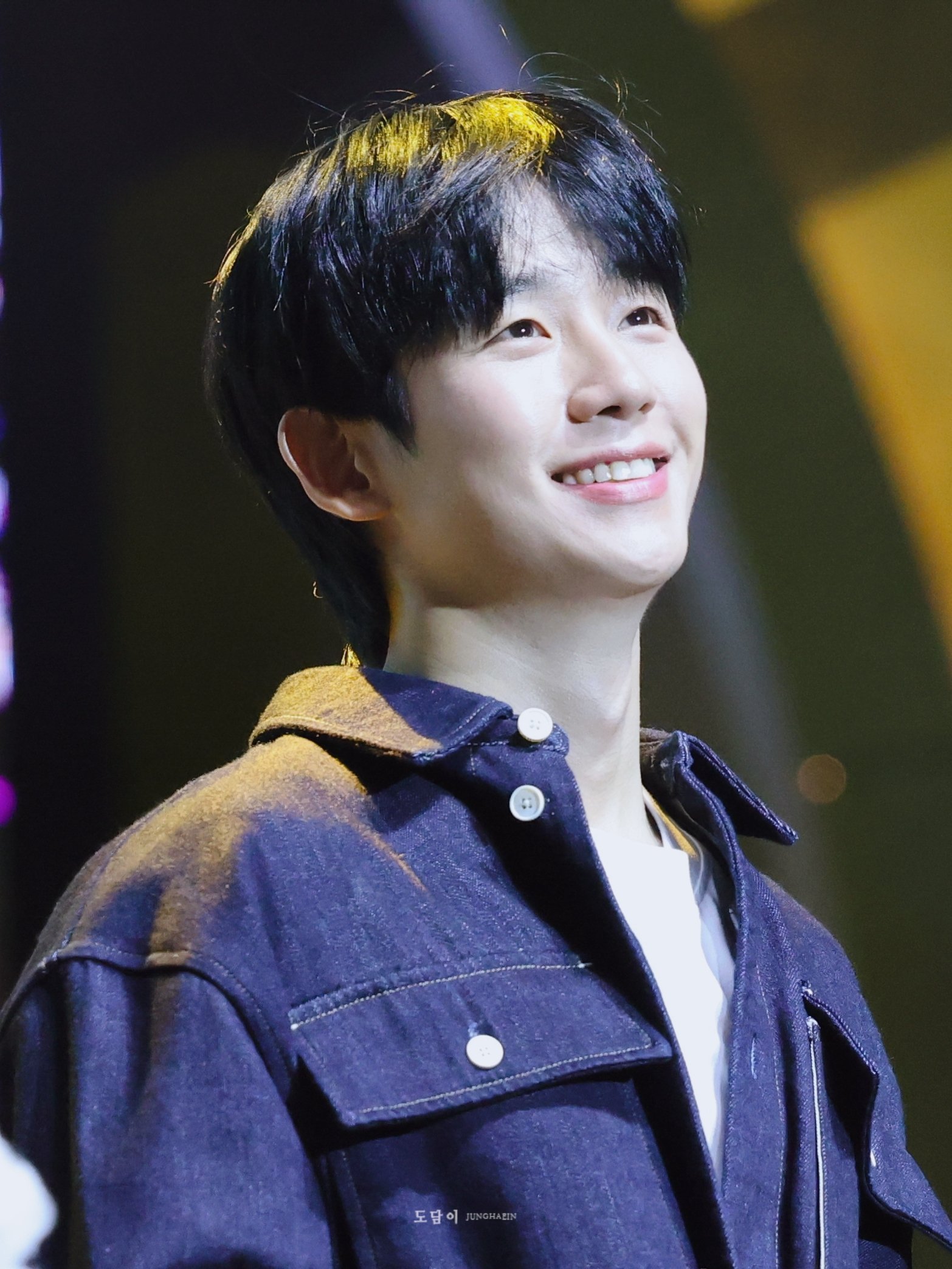丁海寅[超话] 📍丁海寅 × 2024首尔粉丝见面会✨粉丝饭拍📸🥂cr d