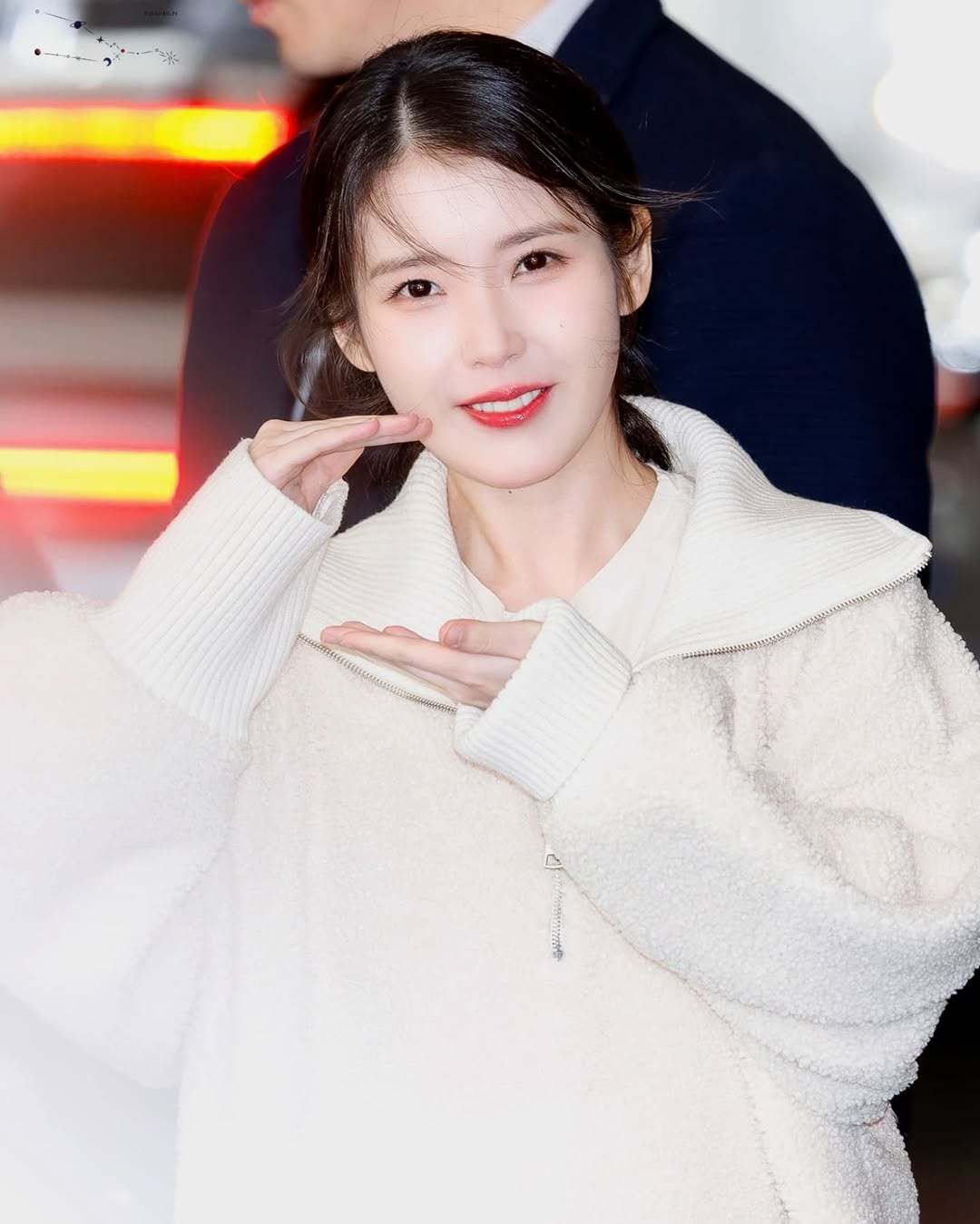 IU ​​​