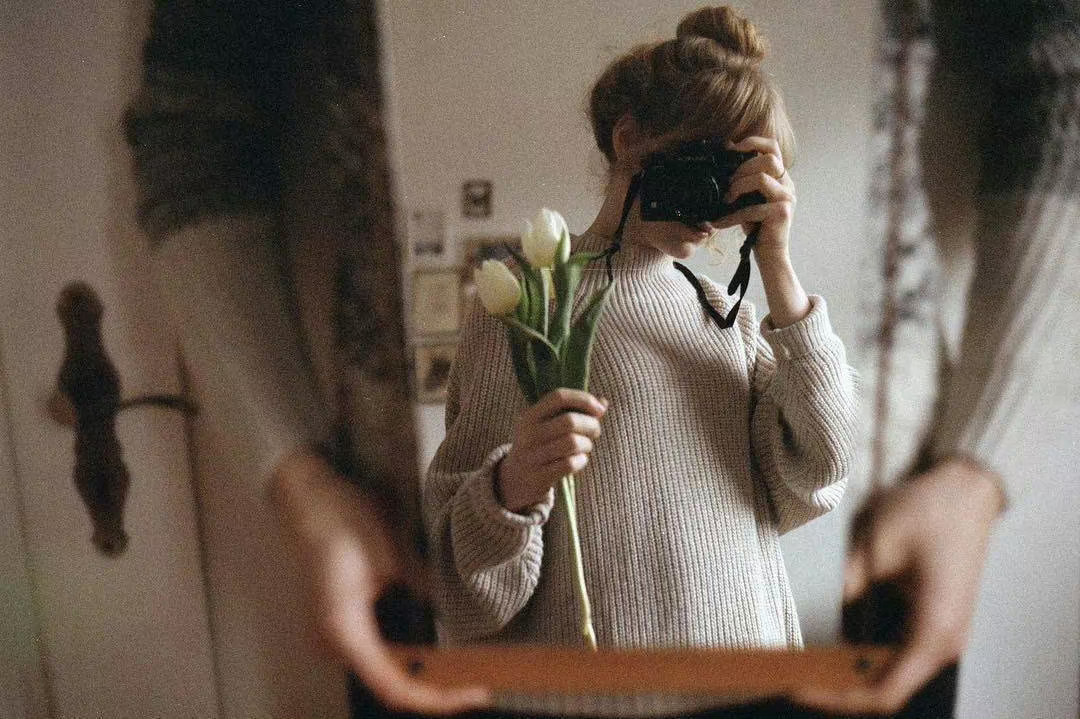 要求别人爱自己，是最大的傲慢。——尼采《与孤独为伍》 ​​​