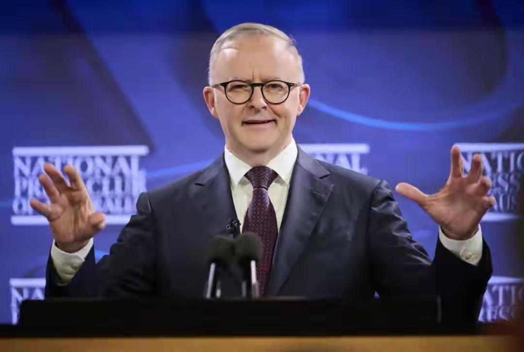 真硬核！
澳大利亚将成为首个吃螃蟹的国家

澳大利亚政府正式宣布了，从2025年