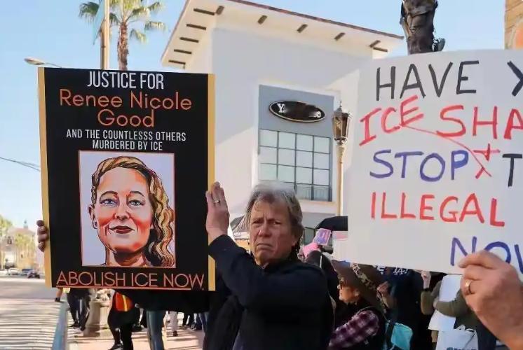 现在除了斩杀线，还出了一个词，北美懦夫。

1月7日，明尼阿波利斯的大地被皑皑白