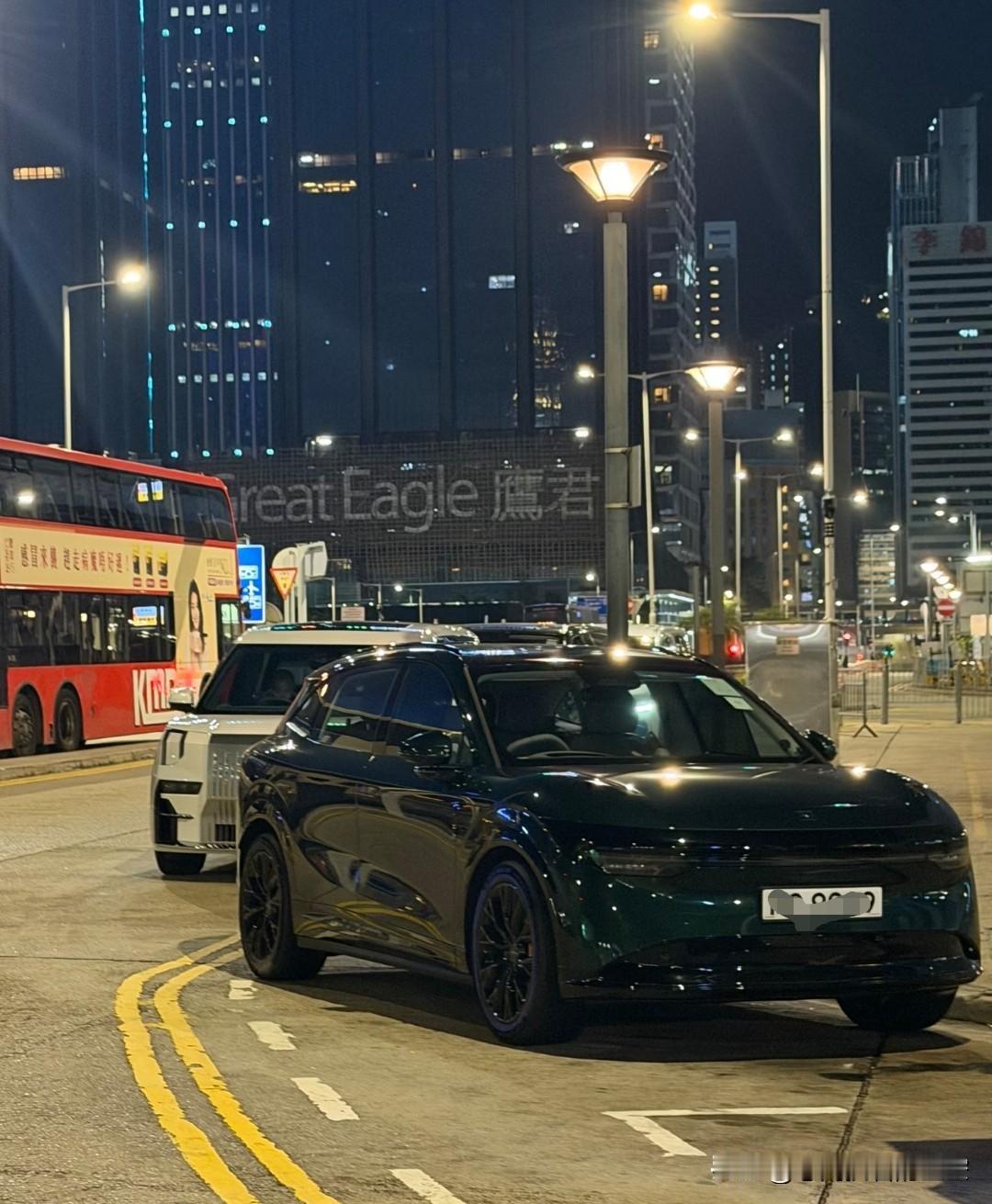 一季度，极氪在香港卖了1797辆，第一
一季度，宝马在香港卖了765辆，第二
一