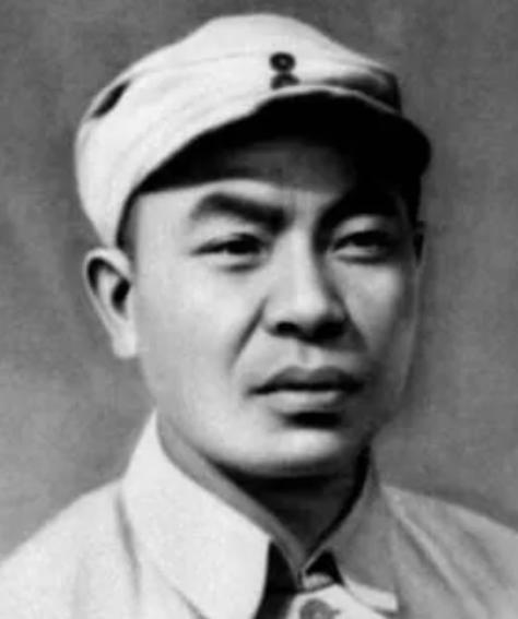 1943年，土匪刘黑七带人杀了400多名百姓，还掳走了72名妇女，八路军政委王麓