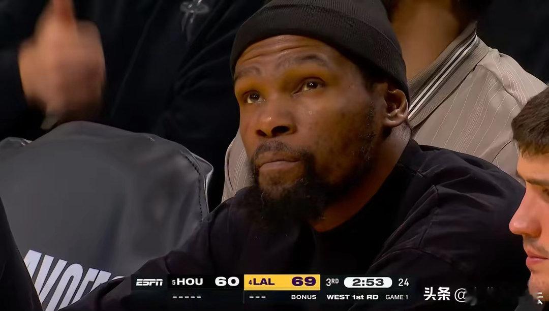 杜兰特 火箭火箭巨星杜兰特真是太为球队担忧了！在今天火箭客场挑战湖人的季后赛首轮