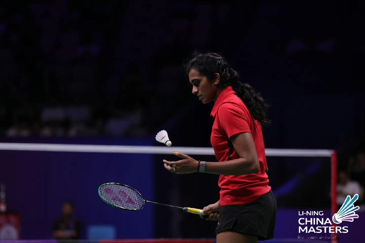 辛杜🇮🇳轻松晋级女单八强！
刚刚，辛杜🇮🇳 直落两局，21-15、21-