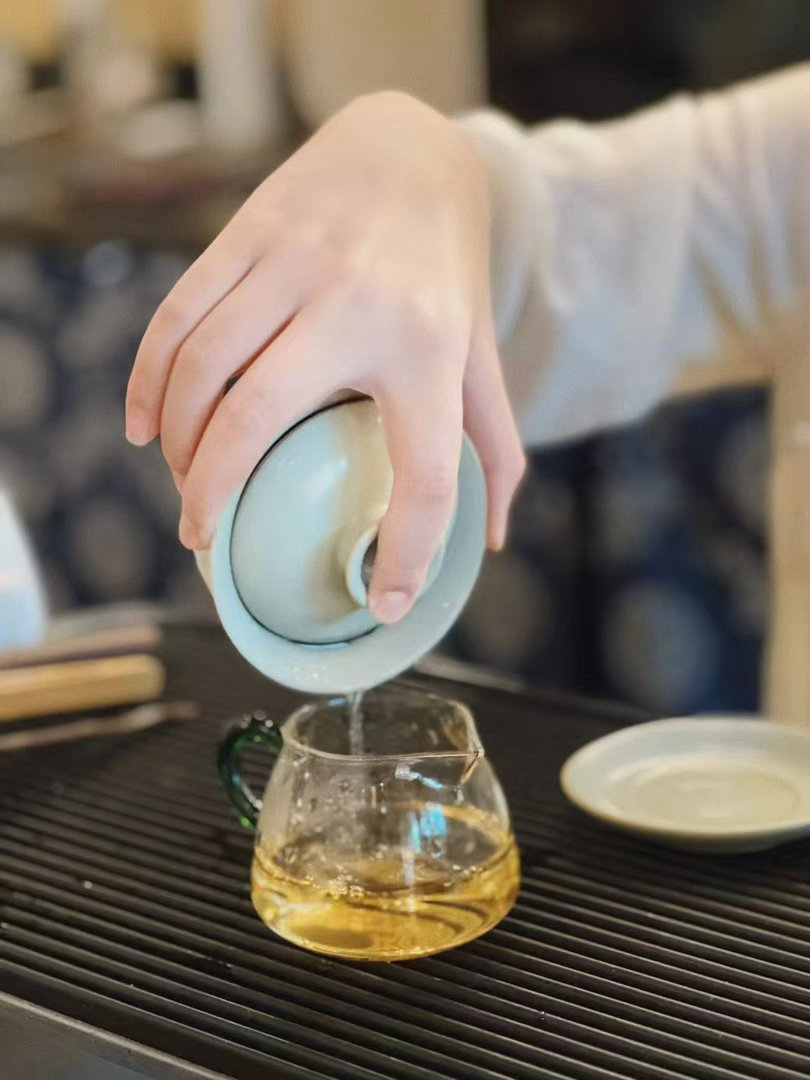茶道  闲来无事，守着一方小茶桌，一人、一壶、一杯茶，便是生活最好的模样。 