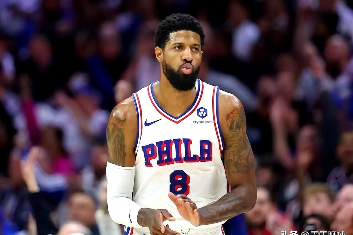 一年近7000万美金，恩比德这合同真有点吓人了。

26-27赛季，NBA这三份