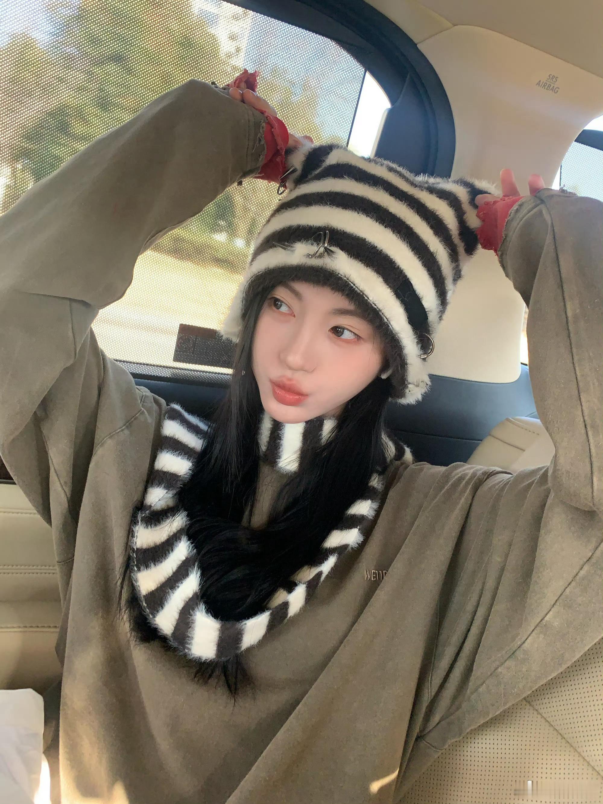 鞠婧祎阿黛jjy鞠婧祎来战jjy万千文字排列组合，对你的爱意却总是词不达意