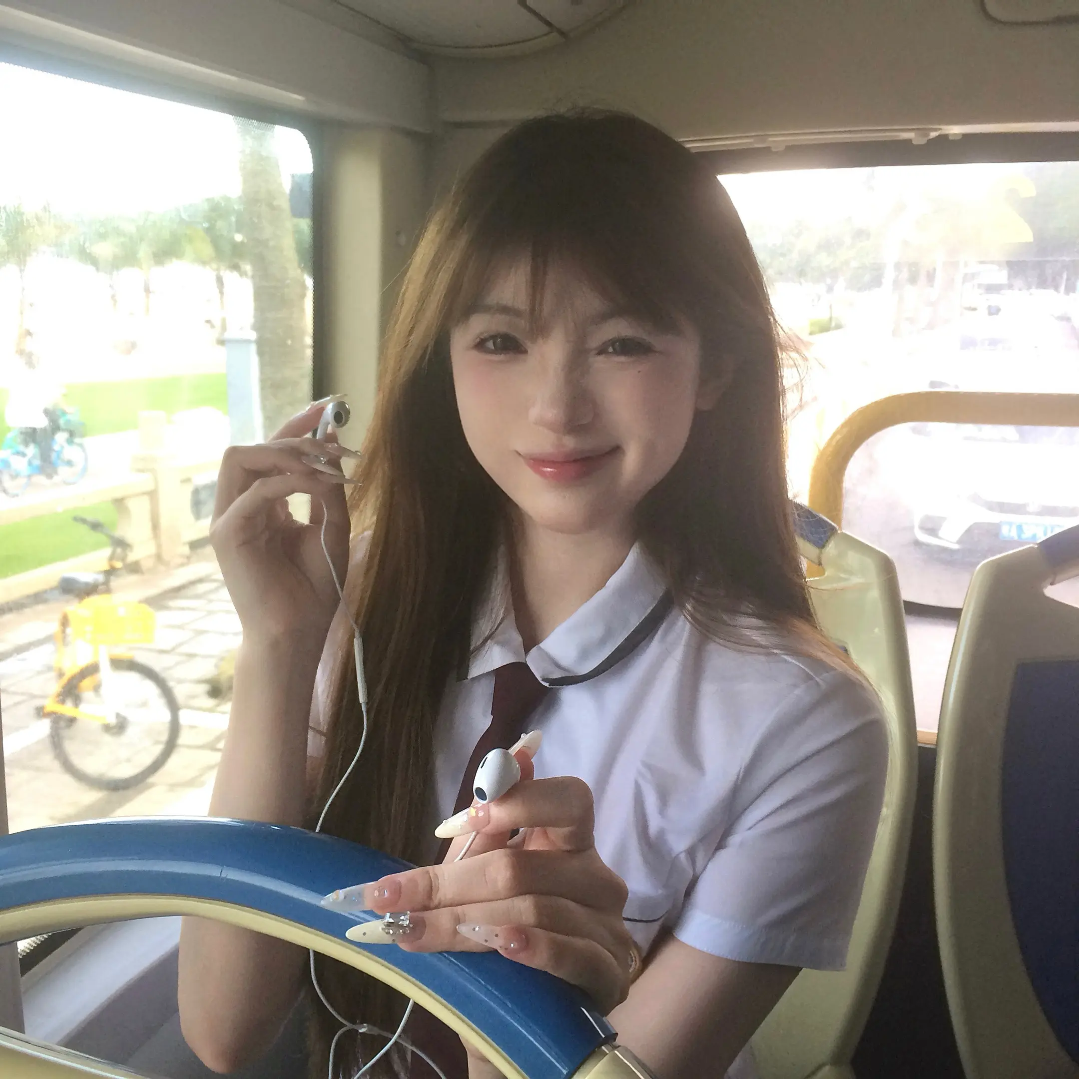 从特别自然的喝你的水 到蓄谋已久的亲你的嘴
