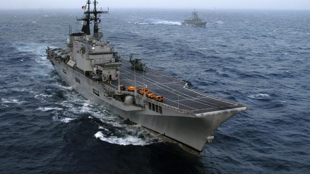 印尼首艘航母回国，没有战斗机只有空壳，会否重蹈泰国航母覆辙？

意大利退役的“加