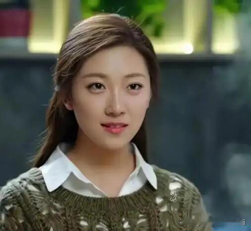 这两位都是90后的女演员，一个来自江苏的美女，一个来自辽宁的美女，你觉得是李沁演