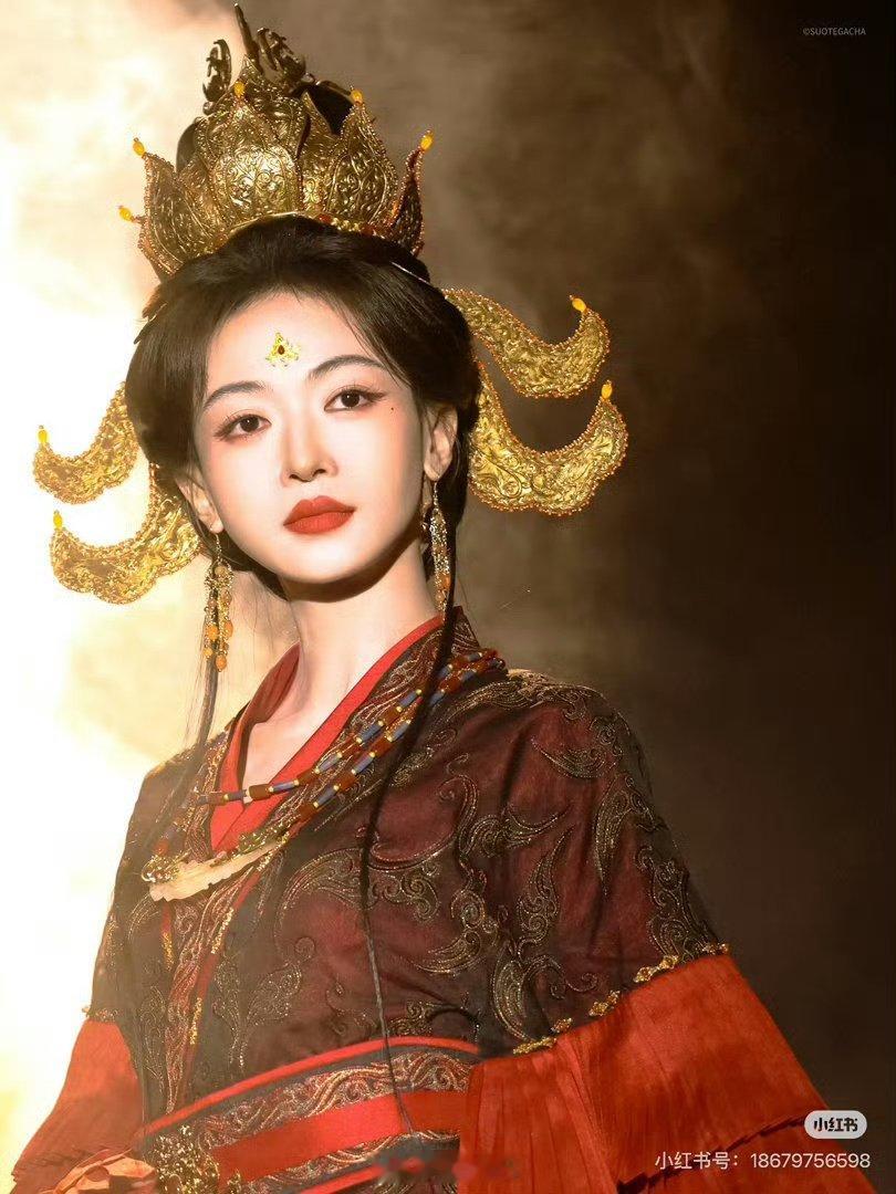 吴谨言凤不栖人生妆造吴谨言新剧凤不栖人生妆造有了！适配度满分吴谨言遇上了她的人生