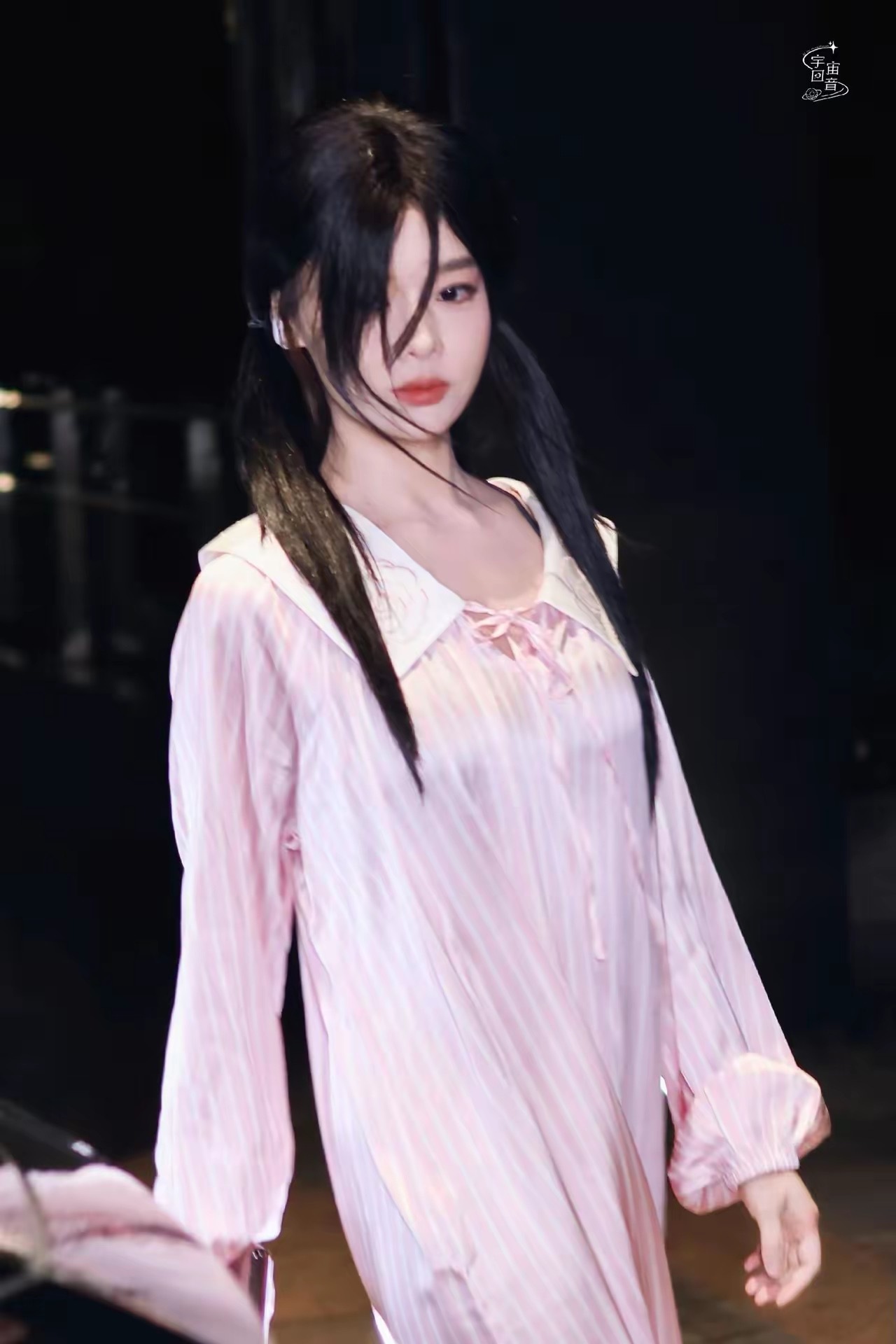 落难千金大小姐出逃，黄霄云明明穿着睡衣为什么有古装的感觉呢 