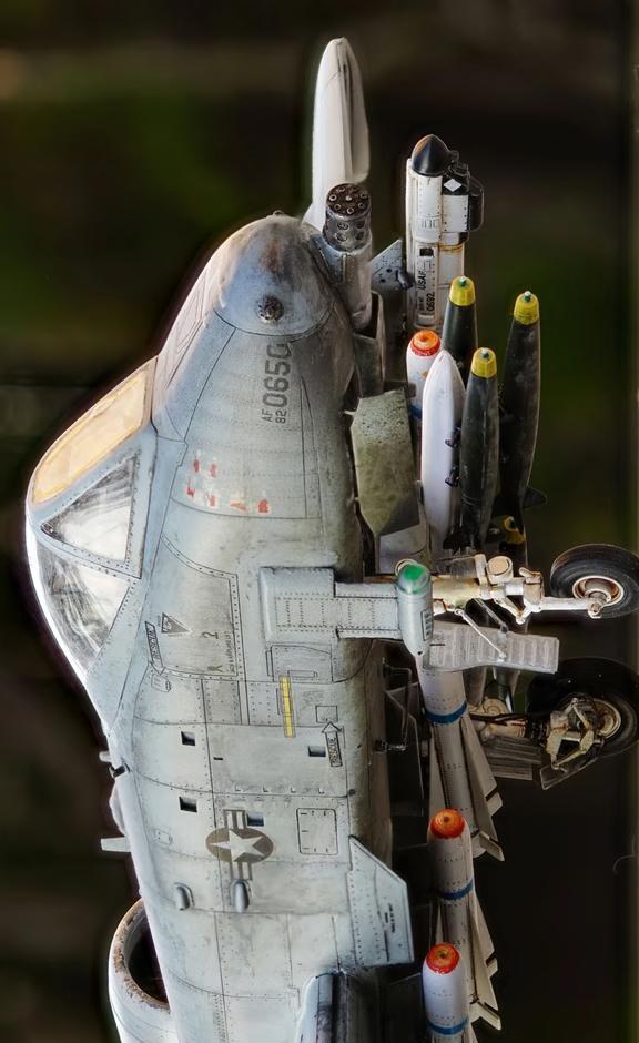 写实风格 A-10
1/32板件，年代久远，出处不详，依然是旧化佳作，中东干燥环