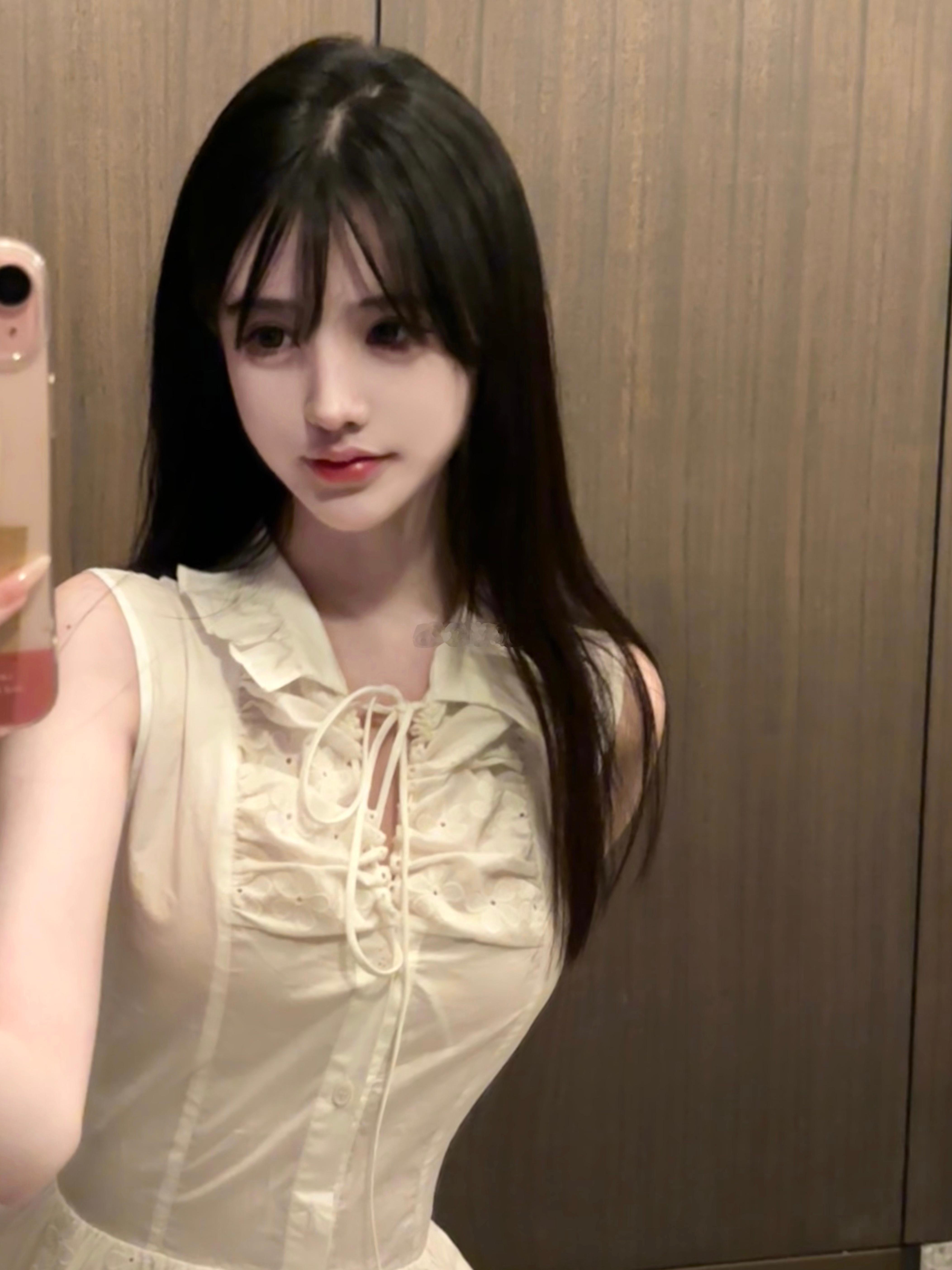 小白花 ​​​