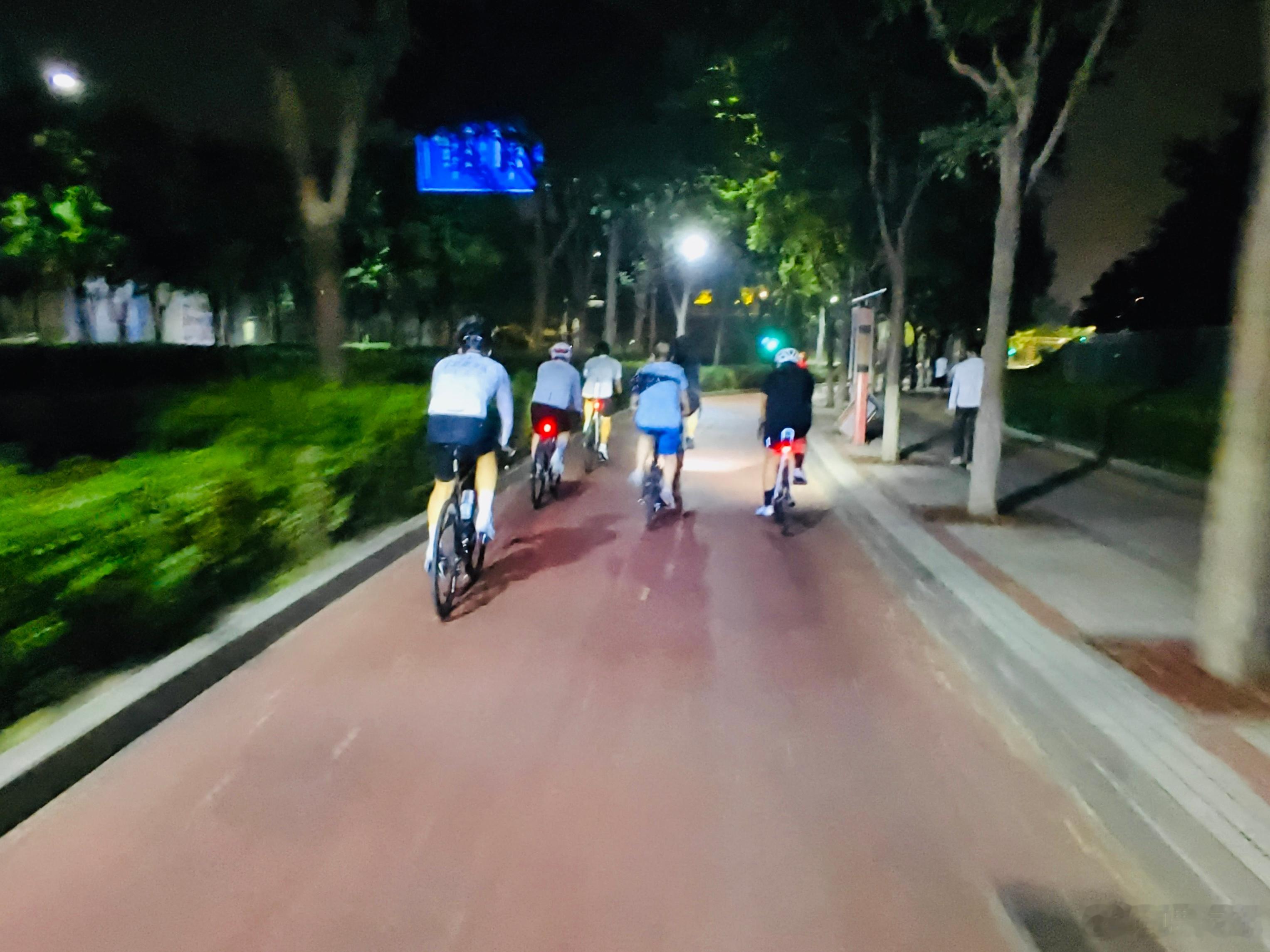 滴～南海子打卡🚲下周～首钢大桥见骑行人骑行 北京