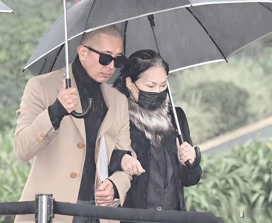 大S的遗产官司终于要拉开帷幕了吗？
利益面前，具俊晔再也不是S妈的好大儿了。
网