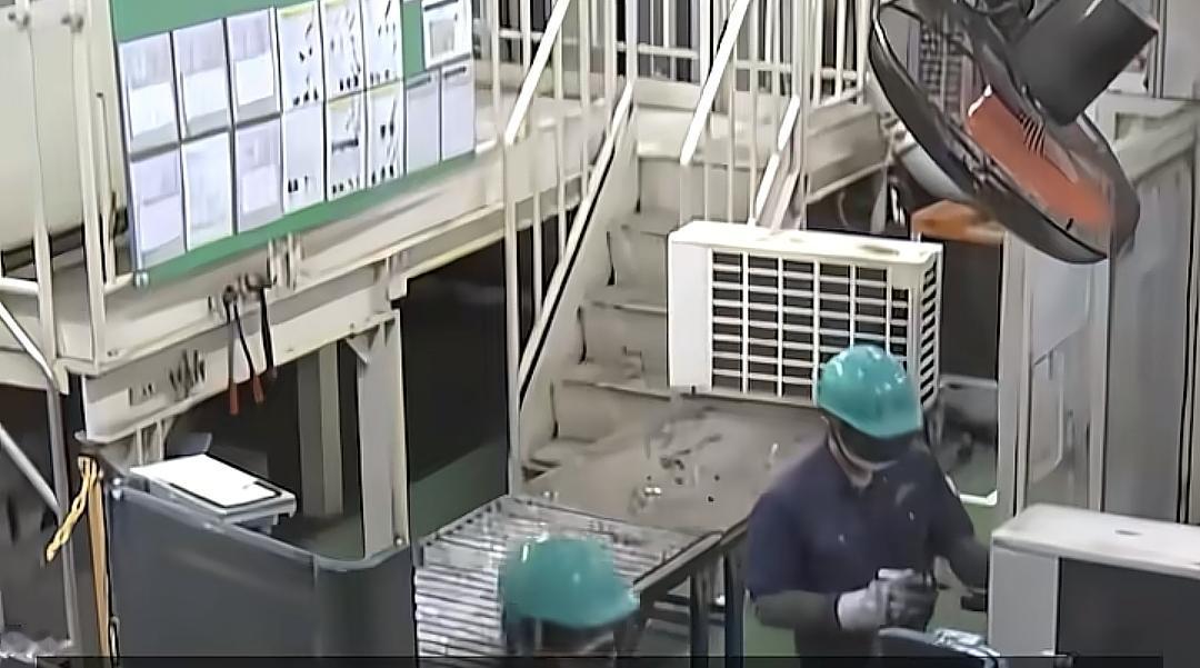 为了得到更多稀土，日本先是从深海中找，现在又想了一个新招，就是把废旧空调外机里的