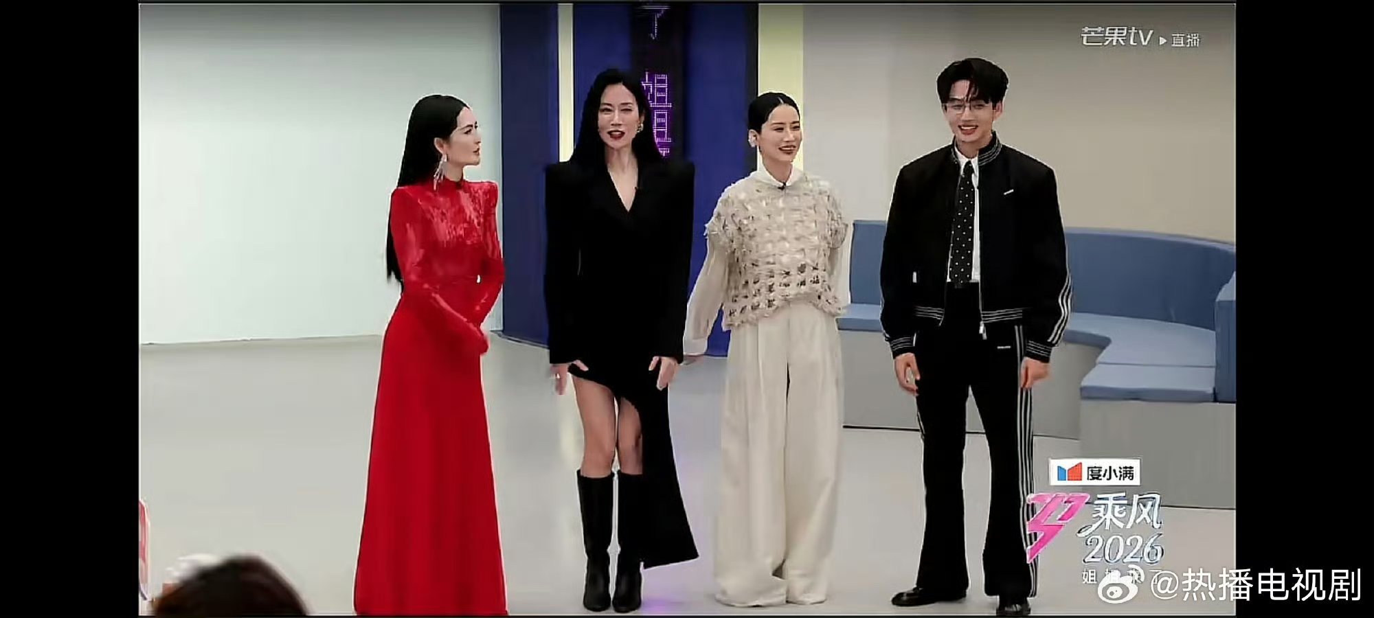 温峥嵘海清第一次同台两个这么拼的姐姐居然是第一次同框吗，一直以为他们两个应该有电