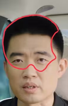 B站评论区人才多。李想聊iPhone17，他这张脸就是iPhone[偷笑][偷笑