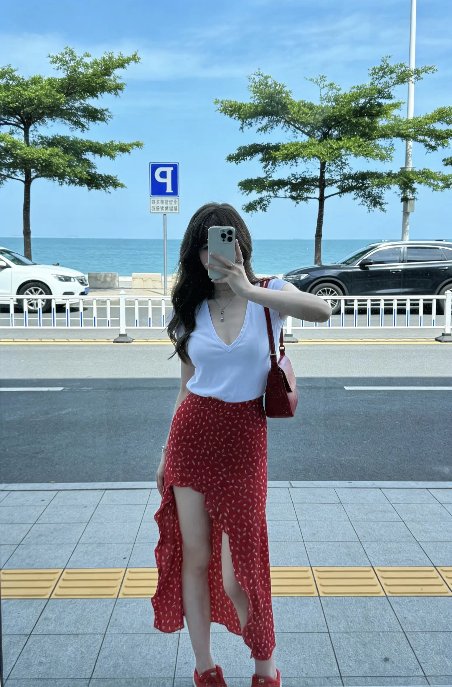 信任这个东西，一但崩塌了，后面不管多真诚，都感觉像是在骗人。”