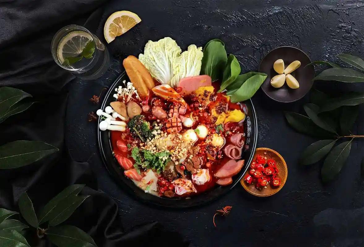 连吃7天麻辣烫身体的变化健闻登顶计划 不建议减肥期间热量差太大！减肥一定要有热量