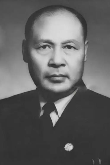 1949年，杀害我党300多条人命的杨虎，登上了天安门，参加开国大礼，然而令所有