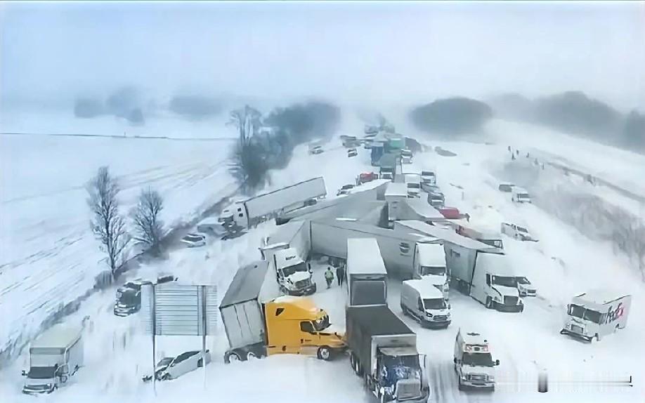 1月20日中午的最新消息，速报，全都不容错过，第八条：美国密歇根州暴雪引发百车连