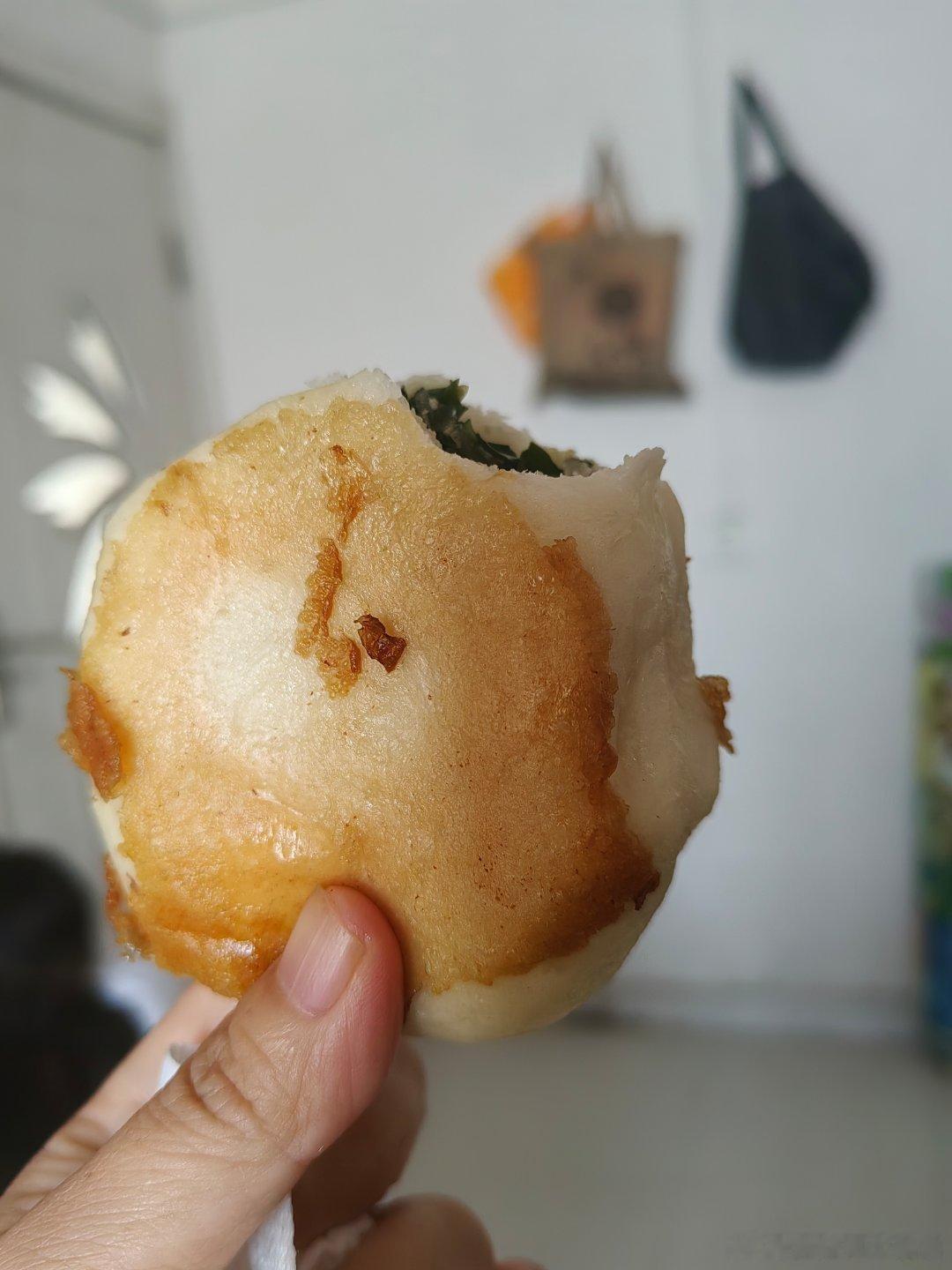 终于吃上我们老家的煎包胡辣汤啦太好吃了太好吃了 