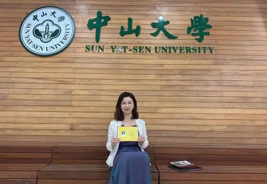 56岁广州女子、刚退休便重返中大读研！她瞒着丈夫备考，排队、通勤全用来复习，本人