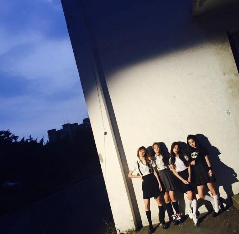 Jennie更新BLACKPINK“8月8日8周年照片 ​​​