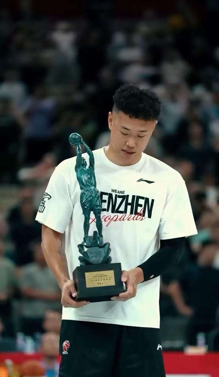中国男篮杭州热身赛大名单已基本确认！球队将于6月21日至23日在奥体中心体育场，