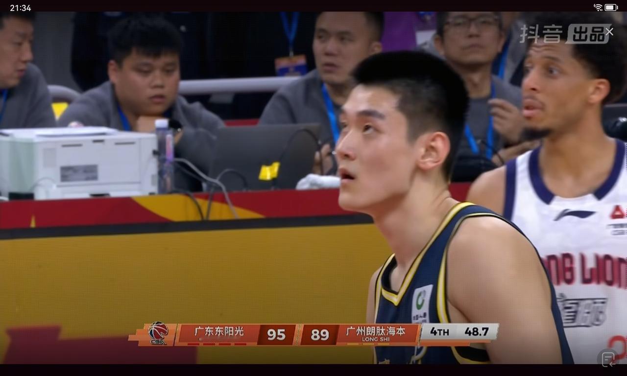 王洪泽数据最差，三板决定生死，小伙子碾压了焦泊乔

杜锋给时间，不是看个人情绪，