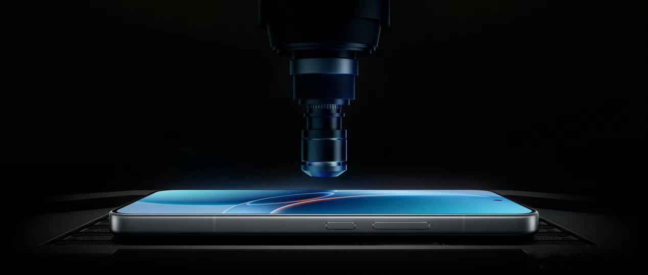 红米发布会REDMI K90至尊版今天正式发布，可以说直接把三千价位游戏旗舰的底