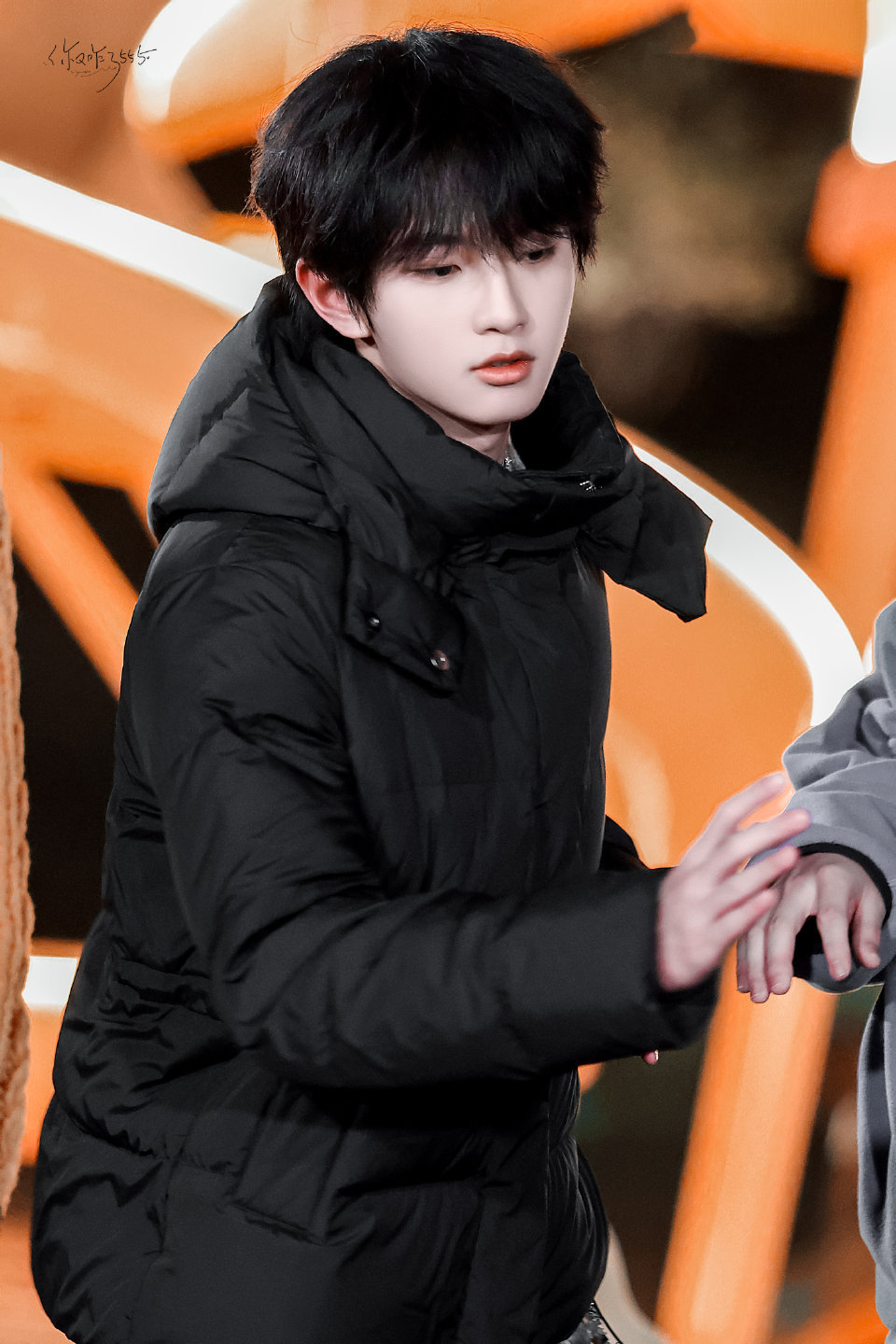 穆祉丞 周五晚高疯发布会孩子多出外务吧🧡💖表现得特别好 