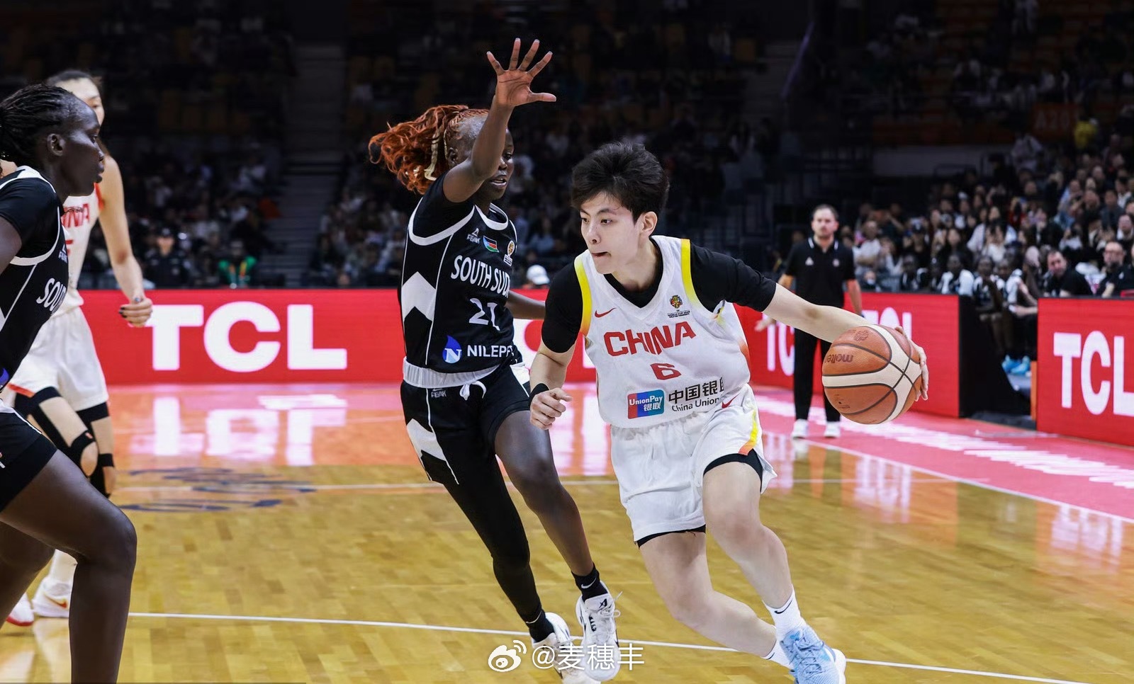 今晚结束的女篮世界杯资格赛，中国女篮以86比76击败南苏丹女篮，目前战绩2胜1负