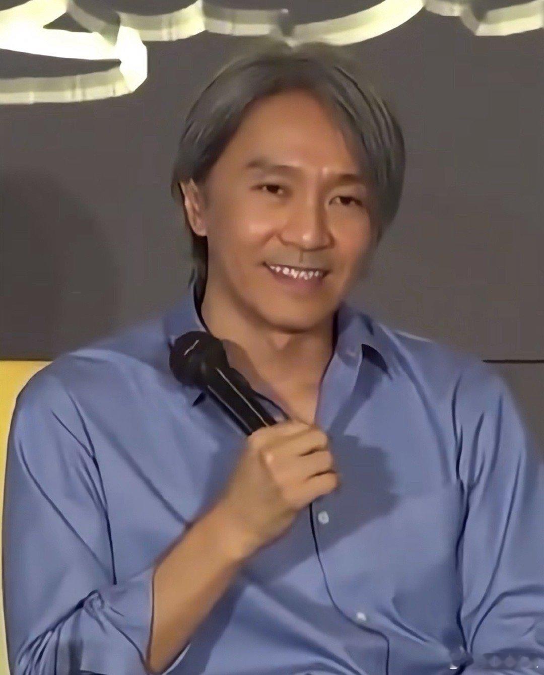 周星驰62岁了，虽老但帅，他对表演太严格，现在的娱乐圈个个高贵的不得了，还片酬很
