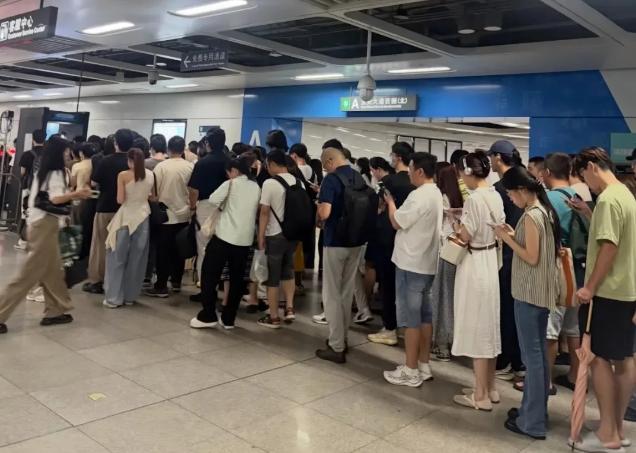 “今天的地铁怎么了？” 深圳地铁新规落地被市民吐槽！

深圳地铁从7月20日（周