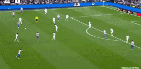 熬夜看球太值啦！

马德里德比中，莫利纳再度轰出世界波。这可不是他头一回凭借无解