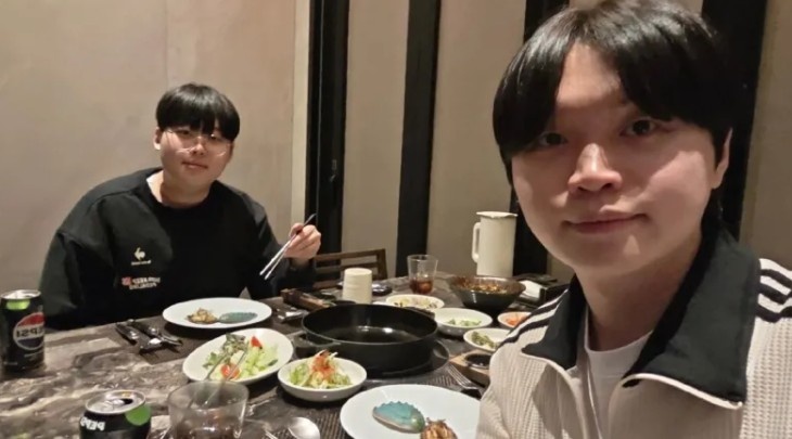 Bdd分享与Peter聚餐合照：尹洙成长了很多呢