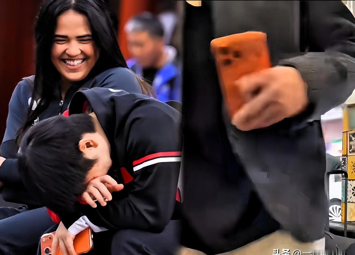 莎莎用OPPO橙，大头立马也拿着同款。
不是情侣标配，是品牌搞联动。
国家队的娃